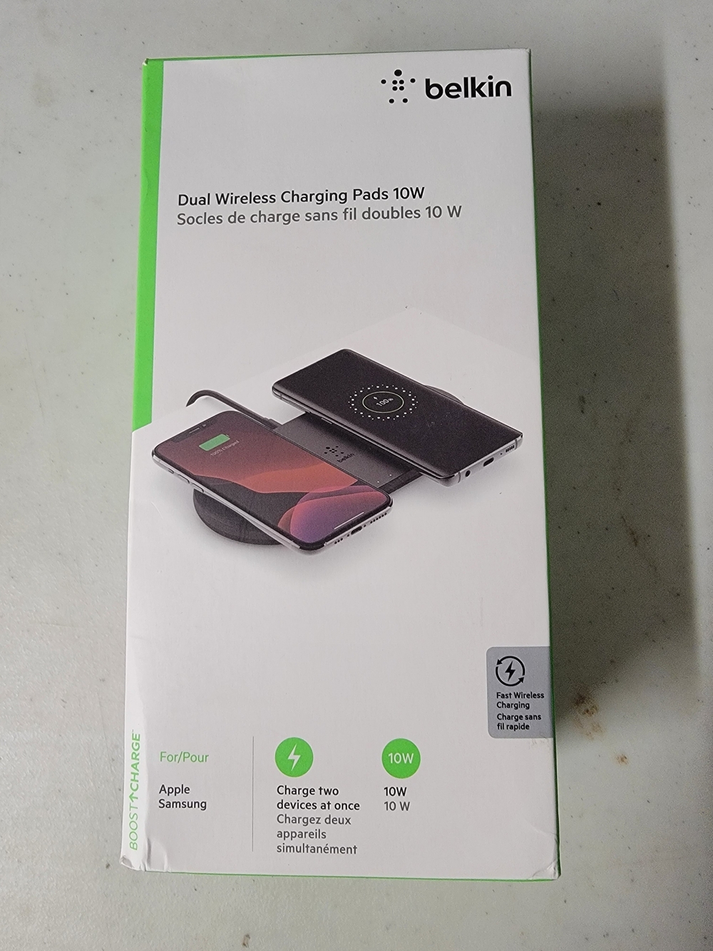 Belkin Dual Wireless Charging Pads 10W in black and green-accented packaging